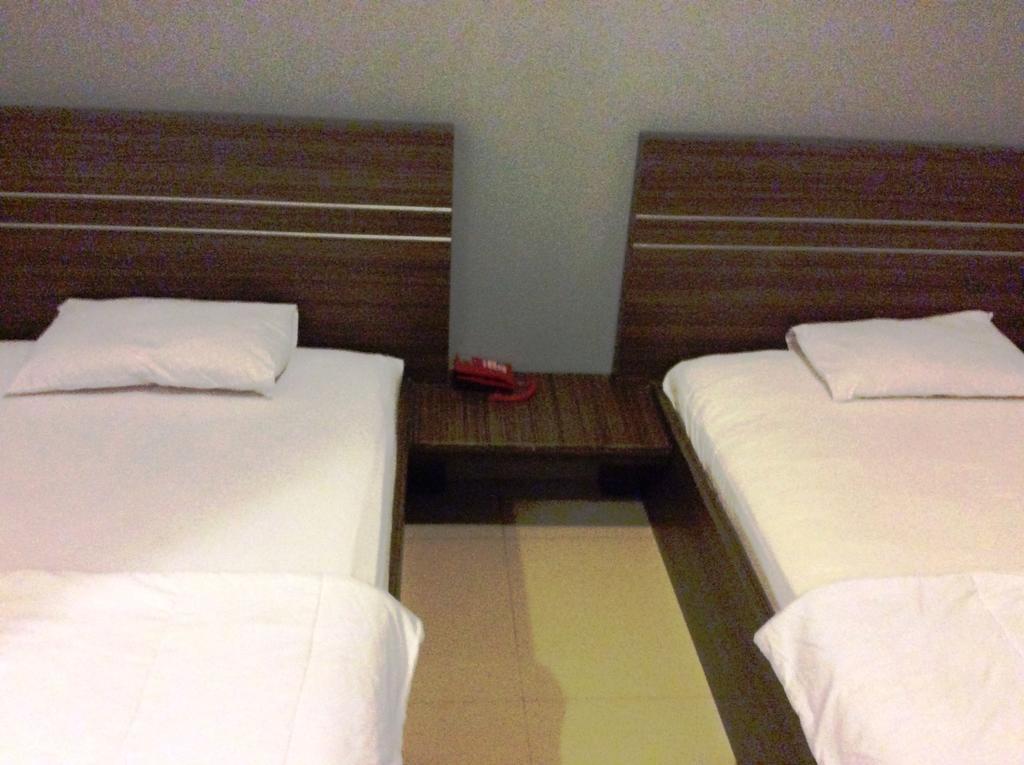 Hotel Diamond Macáçar Quarto foto